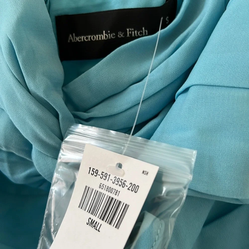 Off-Shoulder Light Blue Cocktail Dress - Picture 11 of 12